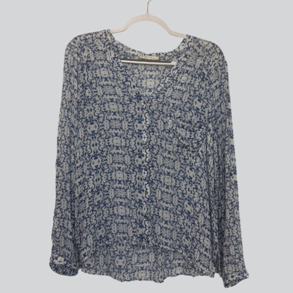 NWOT Alythea Bohemian Pattern Button-Down Blouse